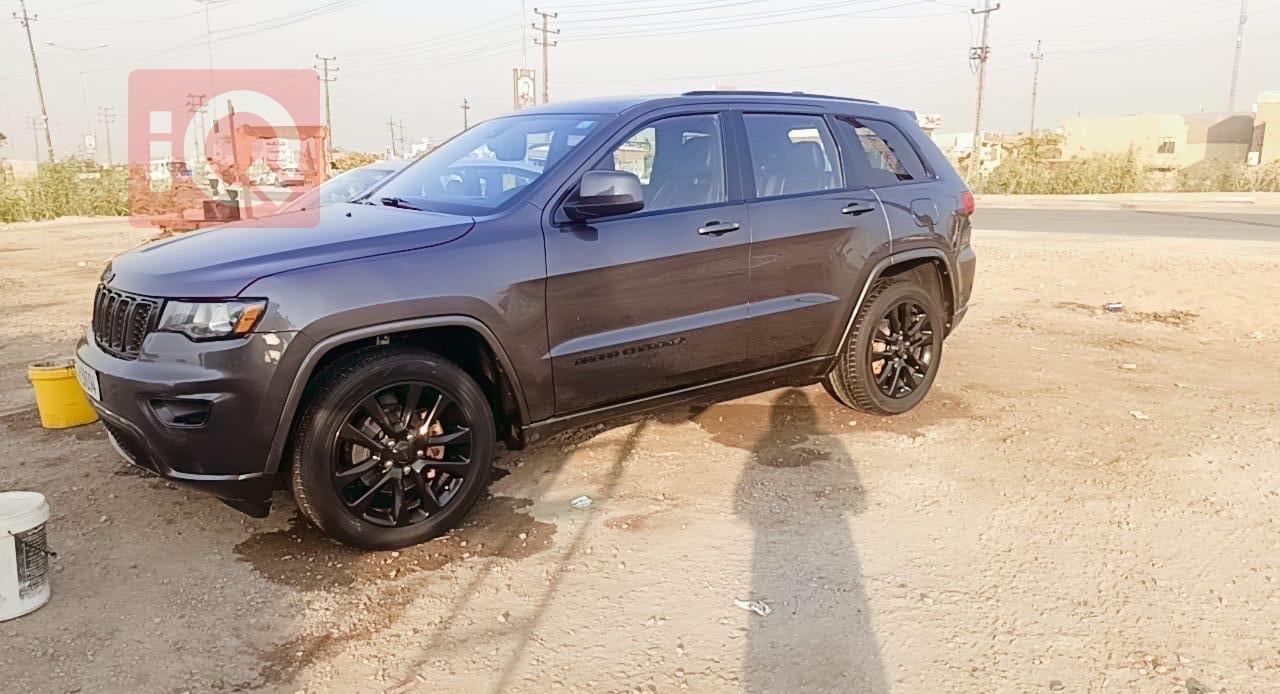 جيب جراند شيروكي